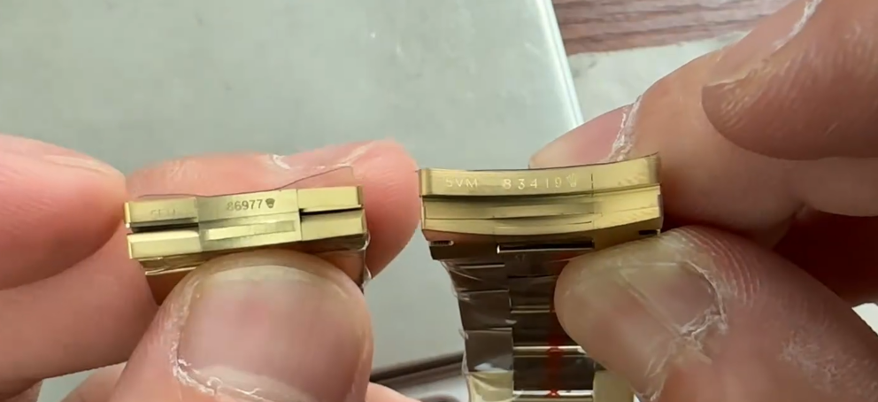 The engraving on SEL