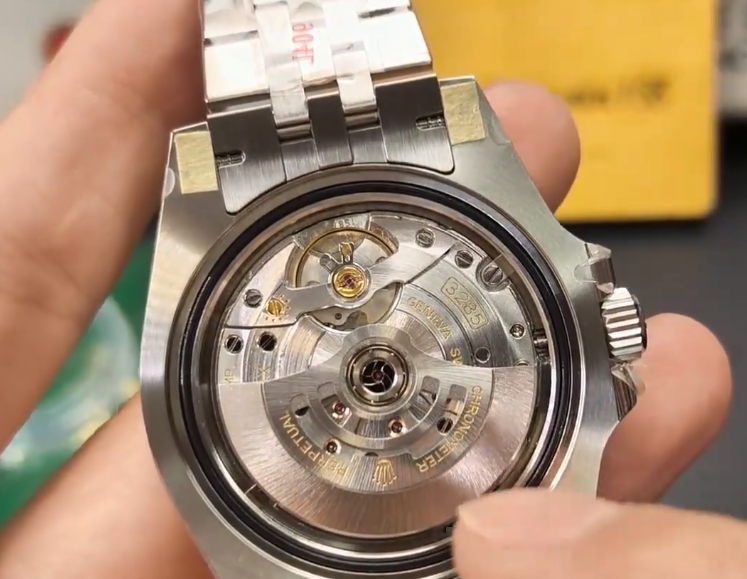 3285 Movement